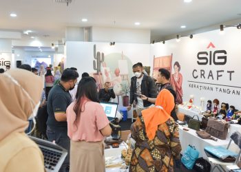 Tas dan Dompet Kulit Produksi UMKM Binaan SIG Jadi Primadona Bazar di Sarinah Jakarta