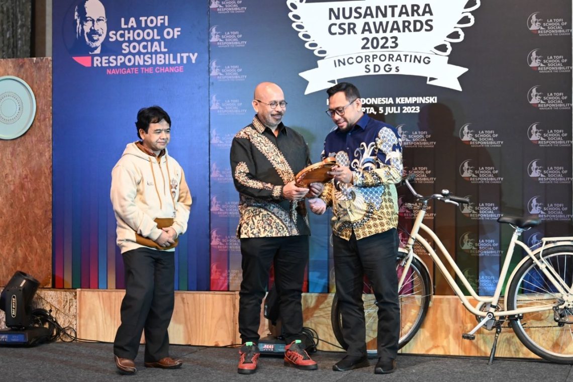 SIG Raih Predikat Platinum pada Nusantara CSR Awards 2023