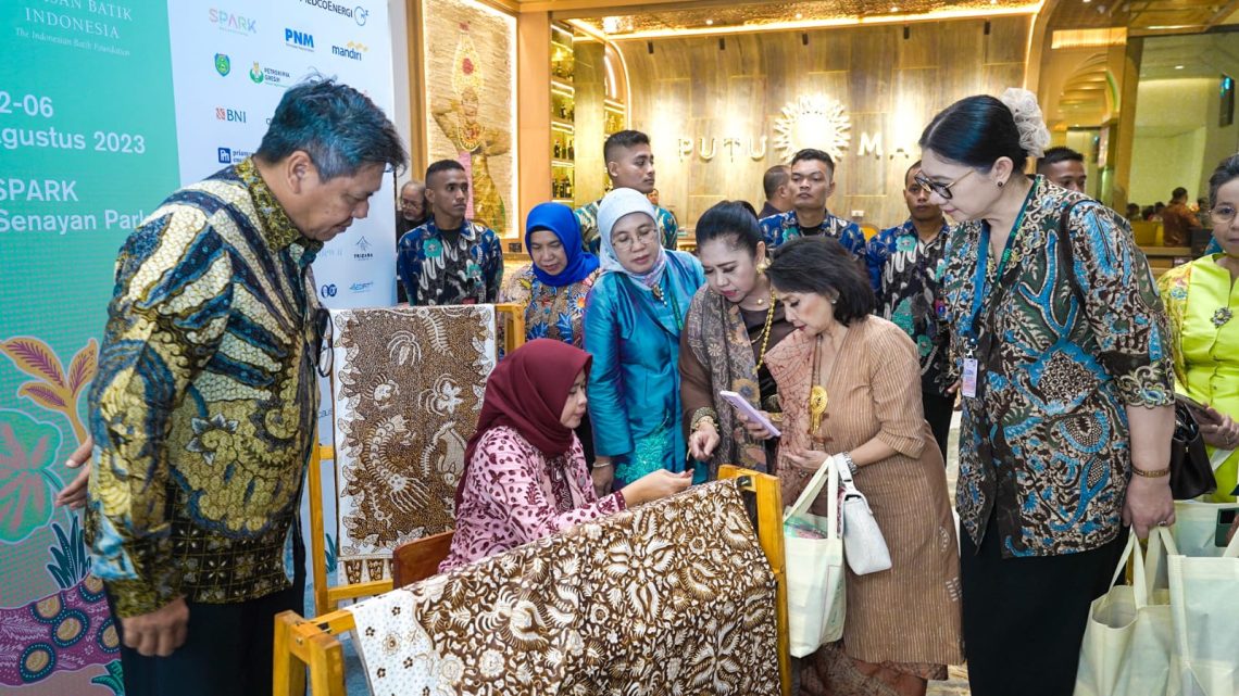 Menperin: Ekspor Batik Ditargetkan Capai USD 100 Juta di Tahun 2023