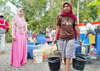 SIG Salurkan 906 Ribu Liter Air Bersih Bantu Masyarakat di Kemarau Panjang