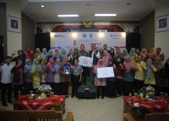 Jamkrindo Berikan Bantuan Alat Musik untuk Pelajar Disabilitas