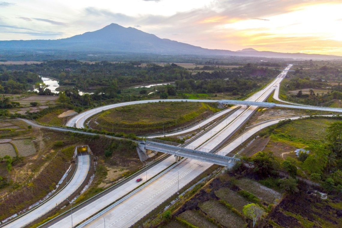 SIG Pasok 236 Ribu Ton Bahan Bangunan dalam Proyek Jalan Tol Sigli Banda Aceh