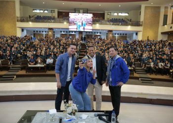 Wapresdir BCA Armand W. Hartono dan Nicholas Saputra Hadiri “BCA Berbagi Ilmu” UNDIP