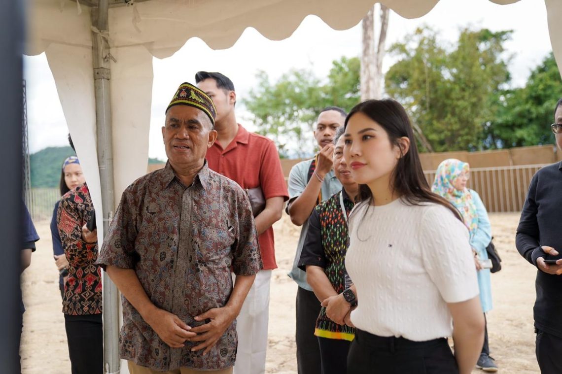 Wamenparekraf Tinjau Pengembangan Destinasi Kawasan Parapuar Labuan Bajo