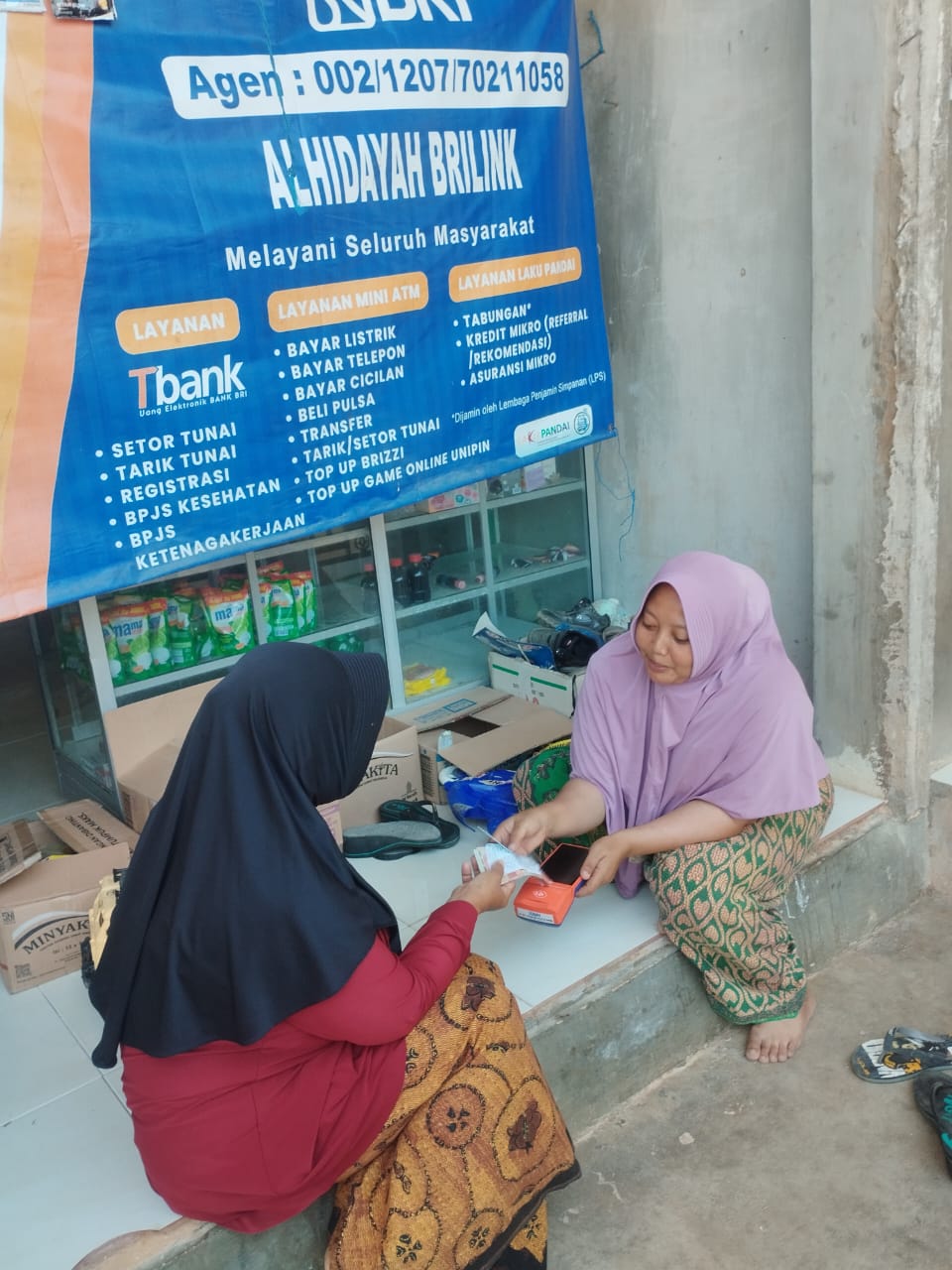 Dekatkan Akses Keuangan bagi Warga, Ini Kisah Sukses AgenBRILink Mitra UMi Sunaie