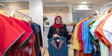 Melalui Tenun Modern, Kriti by Lusy Jajaki Potensi Wastra Nusantara di Pasar Mancanegara