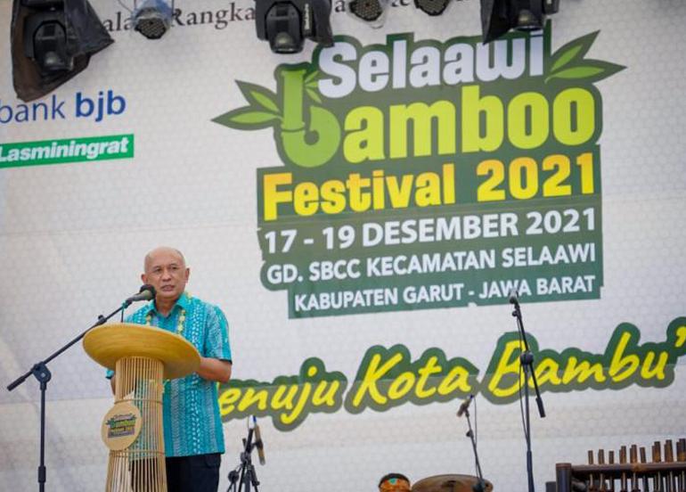 Menteri Teten Perkuat Kolaborasi Kembangkan Potensi Global Produk Bambu Asal Garut