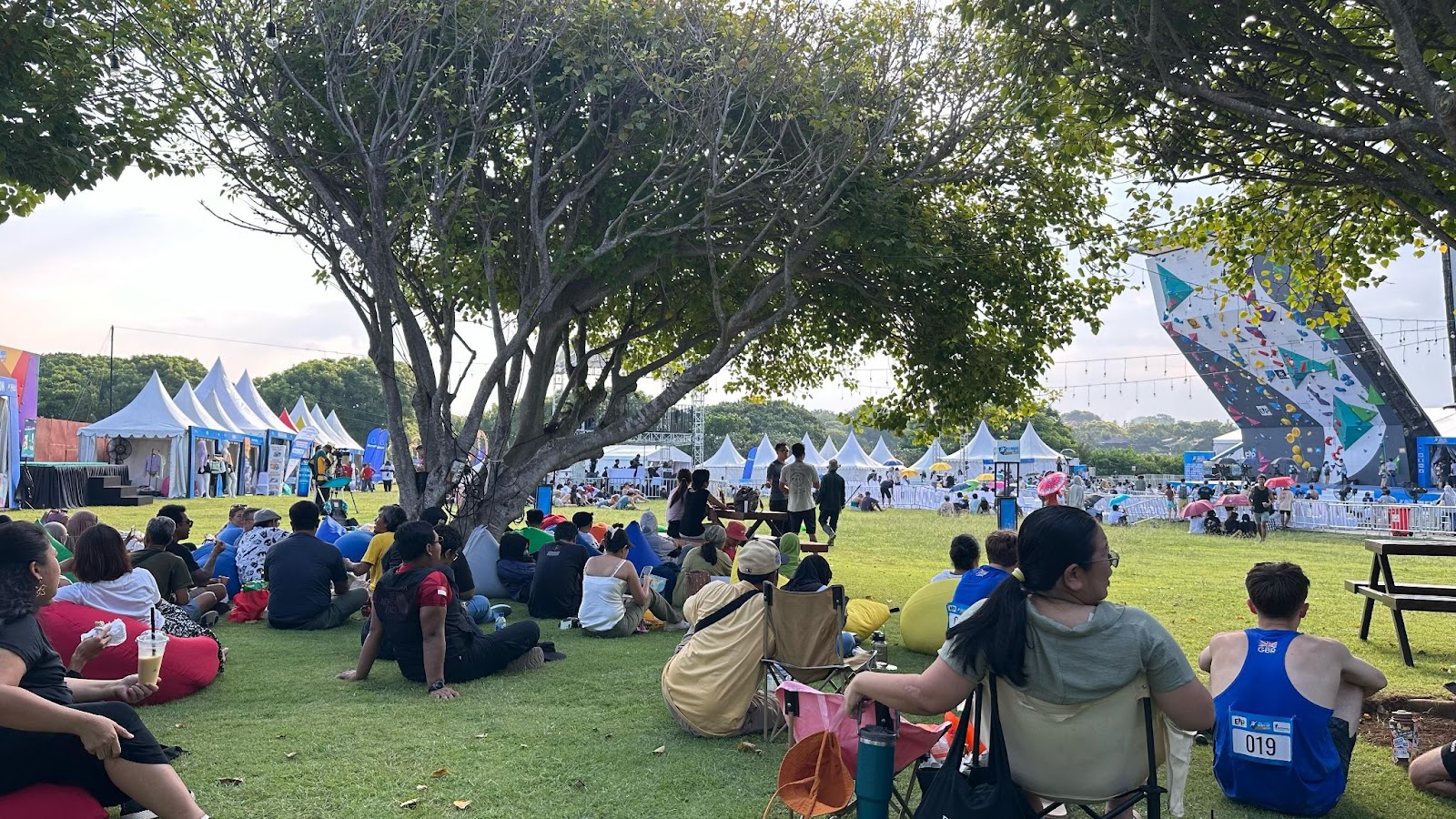 Dukungan Bank Artha Graha di IFSC Climbing World Cup 2025 Dorong Ekonomi Digital Bali