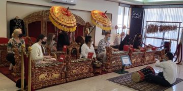 Kunjungi KBRI Canberra, Siswa Australia Belajar Bahasa Indonesia, Tari Bali dan Angklung