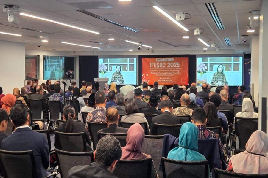 Bicara di IFESDC 2025, Menkeu Tegaskan Ekonomi dan Keuangan Syariah Bagian Solusi Kemiskinan