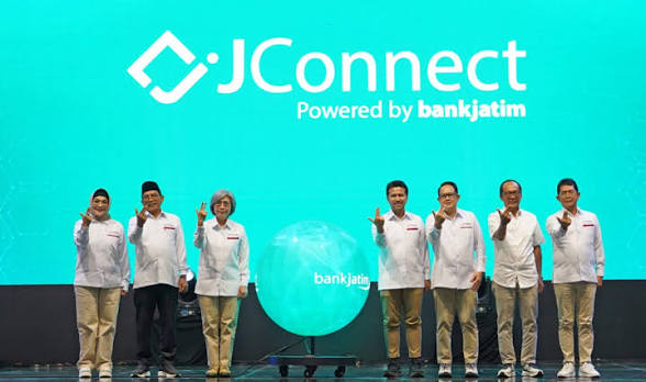 Transaksi JConnect Tembus Rp 37,28 Triliun, Bank Jatim (BJTM) Sabet Dua Award Digital