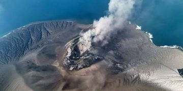 Abu Vulkanik Ancam Penerbangan dan Usaha, AAUI Beberkan Cakupan Polis Asuransi Dampak Erupsi