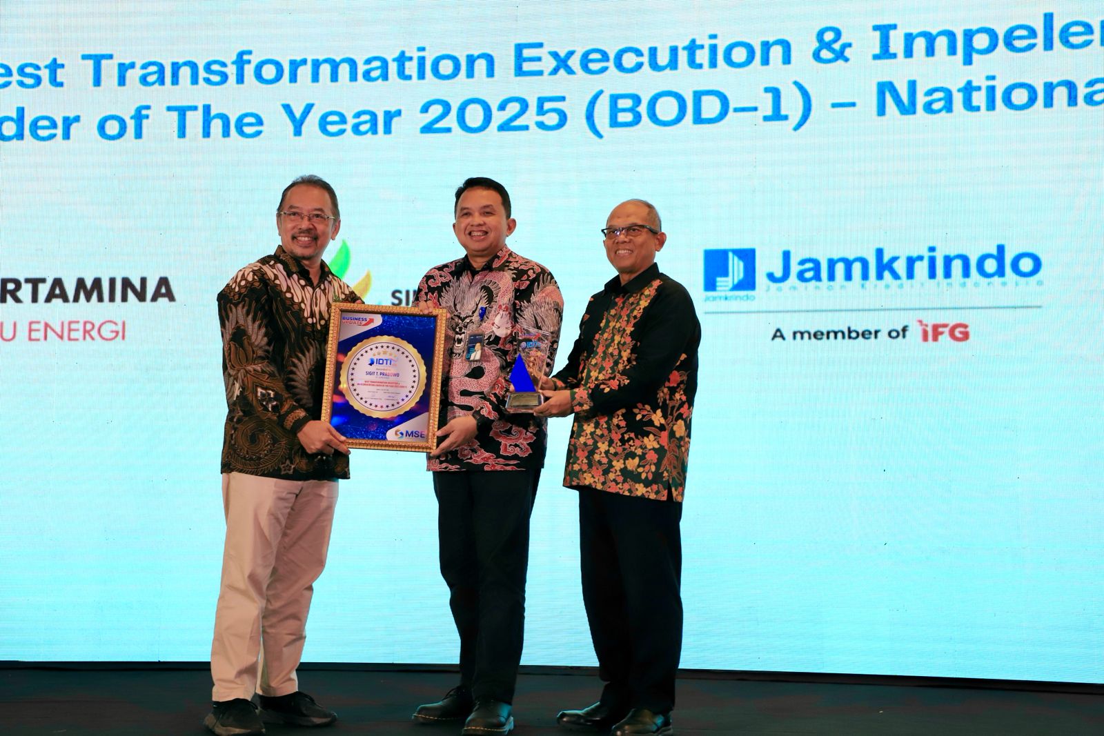 Jamkrindo Borong Penghargaan di Ajang Indonesia Digital Technology and Innovation Award 2025