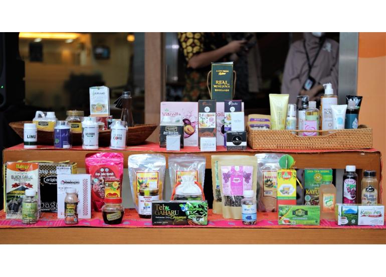 Kerjasama Smesco Indonesia Dan Kimia Farma Bukukan Nilai Transaksi Produk UMKM Rp3 Miliar