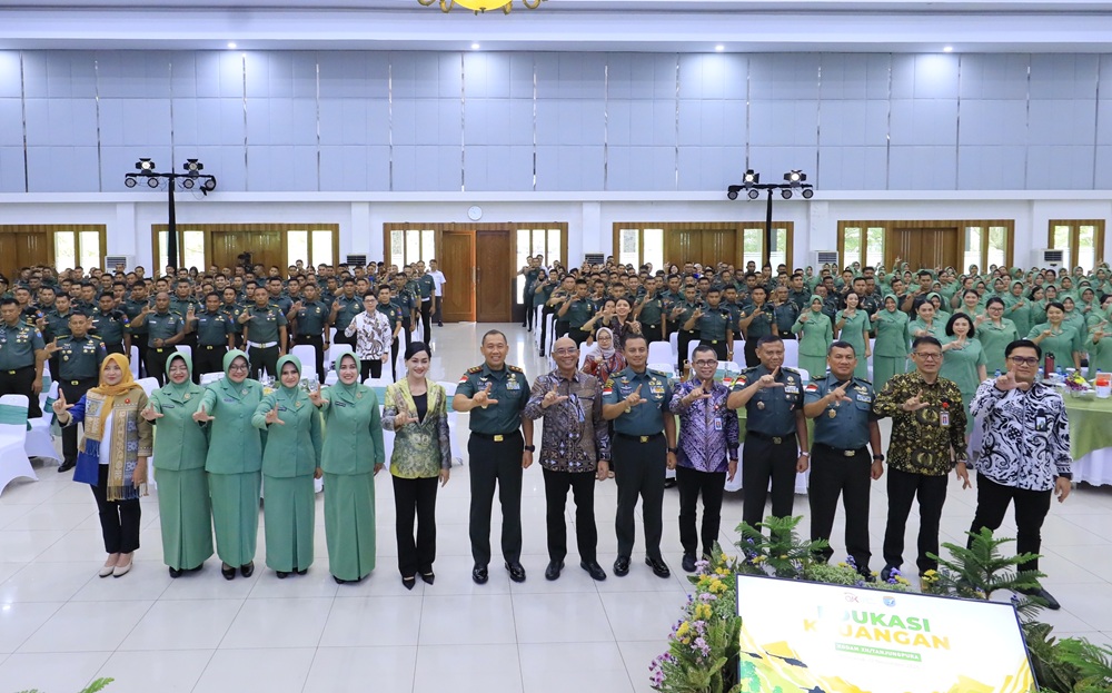 Waspada Penipuan Digital, OJK Bekali Prajurit TNI Literasi Keuangan