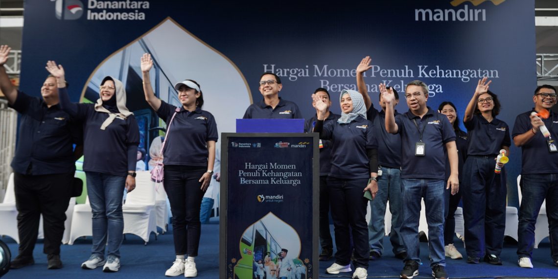 Melayani Sepenuh Hati, Bank Mandiri Salurkan Program Sosial bagi Lebih dari 114.000 Penerima Manfaat