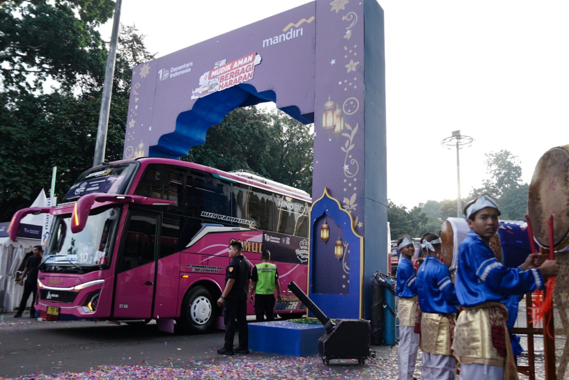 Berbagi Kebaikan, Bank Mandiri Berangkatkan Lebih dari 10.000 Pemudik melalui Program Mudik Bersama Gratis