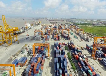Dibayangi Tekanan Tarif AS, Impor Vietnam Melesat 41,4%, Tembus Defisit US$ 3,59 Miliar