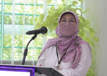 Kemenperin Berikan Mesin dan Peralatan kepada 50 IKM Tenun di NTT