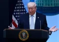 Deeskalasi Timur Tengah: Trump Tangguhkan Serangan, Iran Ajukan Proposal 10 Poin
