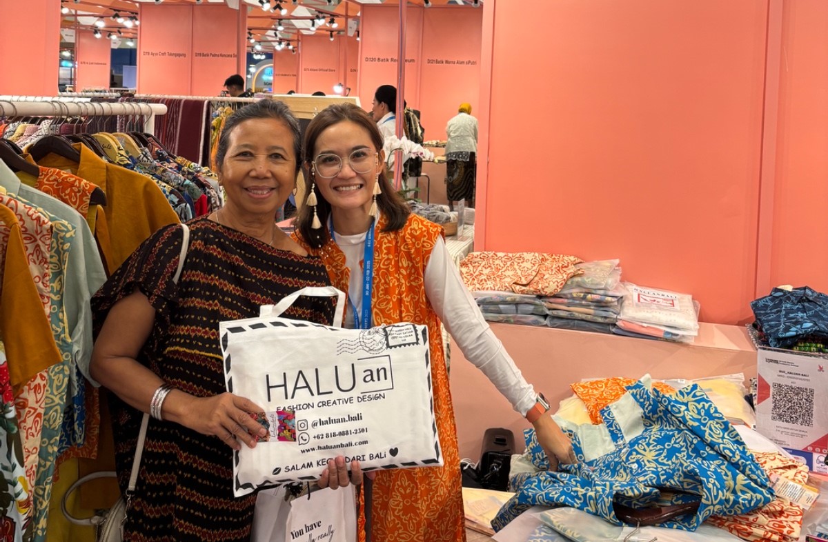 Pengusaha Muda Asal Bali Pasarkan Fashion dengan Sentuhan Digital